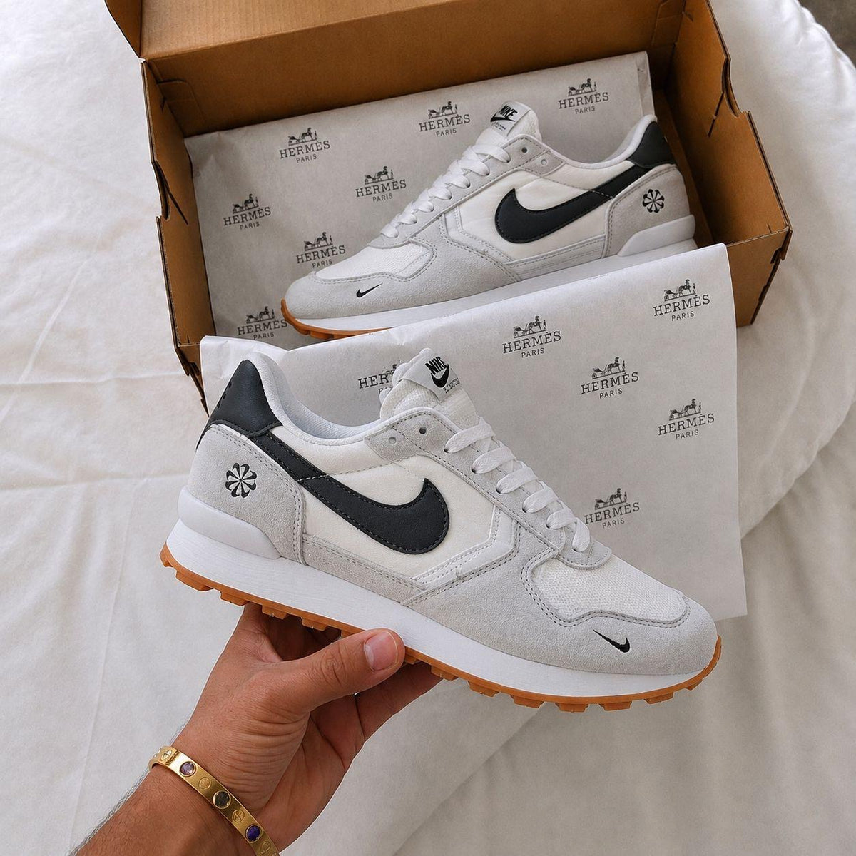 NIKE INTERNACIONAL BLANCAS