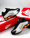 NIKE SHOX